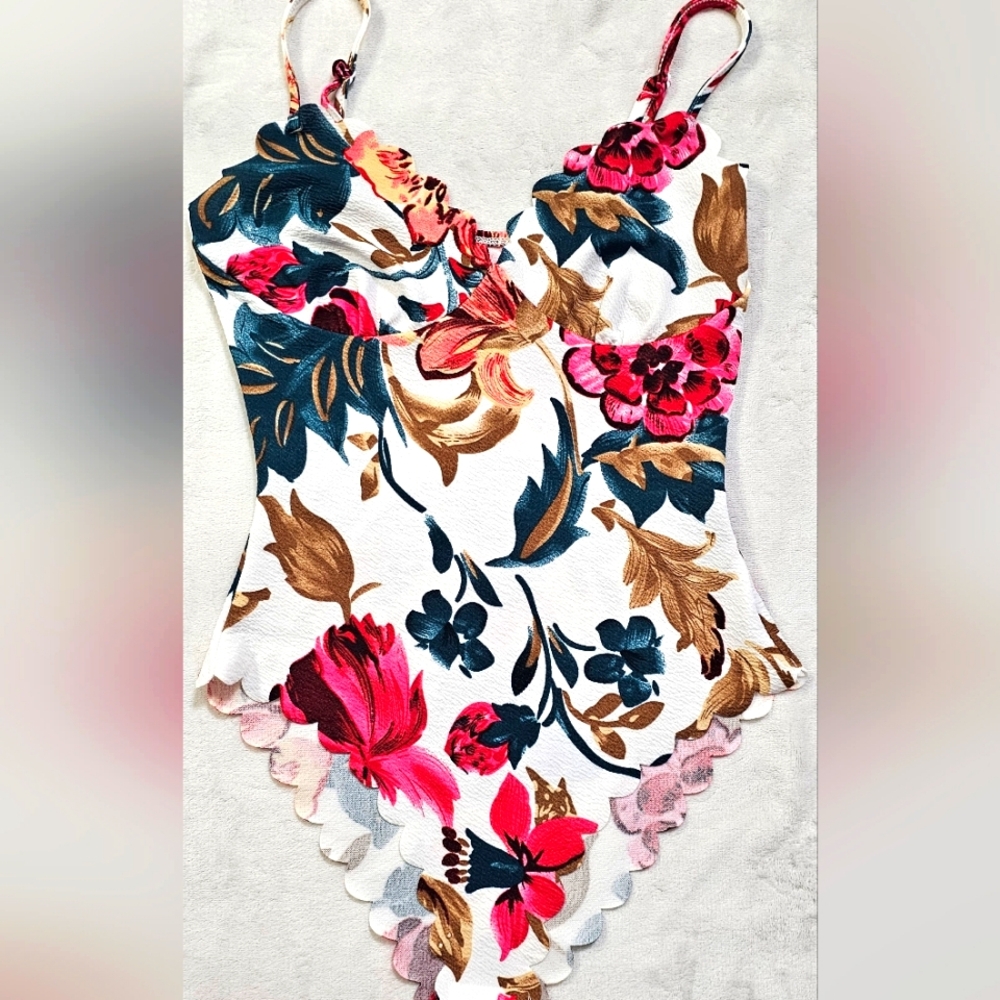 SHEIN Floral Print Scallop Trim Cami Top Size S